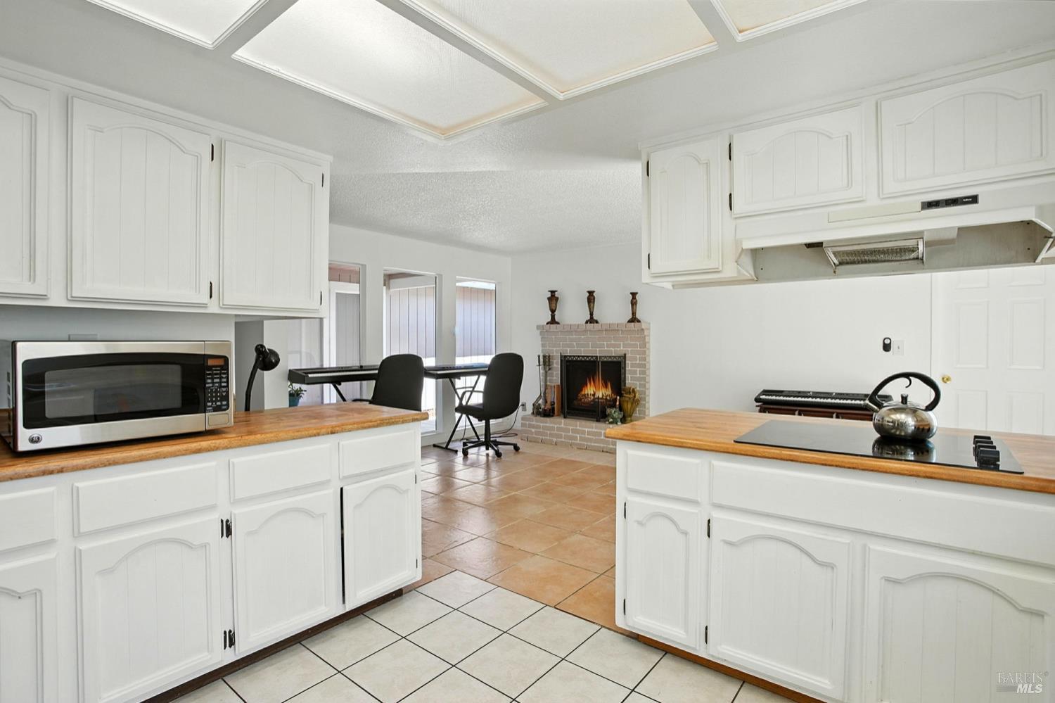 Detail Gallery Image 10 of 26 For 1843 Santa Monica St, Fairfield,  CA 94533 - 3 Beds | 2 Baths