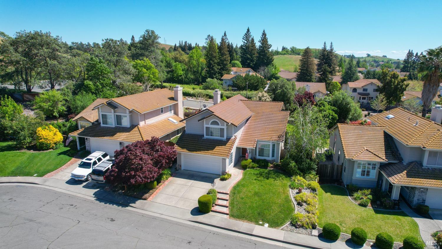 Detail Gallery Image 5 of 47 For 2474 Bay Hill Cir, Fairfield,  CA 94534 - 4 Beds | 2/1 Baths