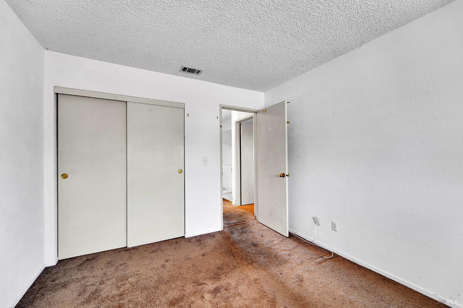 Detail Gallery Image 39 of 46 For 453 Knight Cir, Vallejo,  CA 94591 - 3 Beds | 2/1 Baths