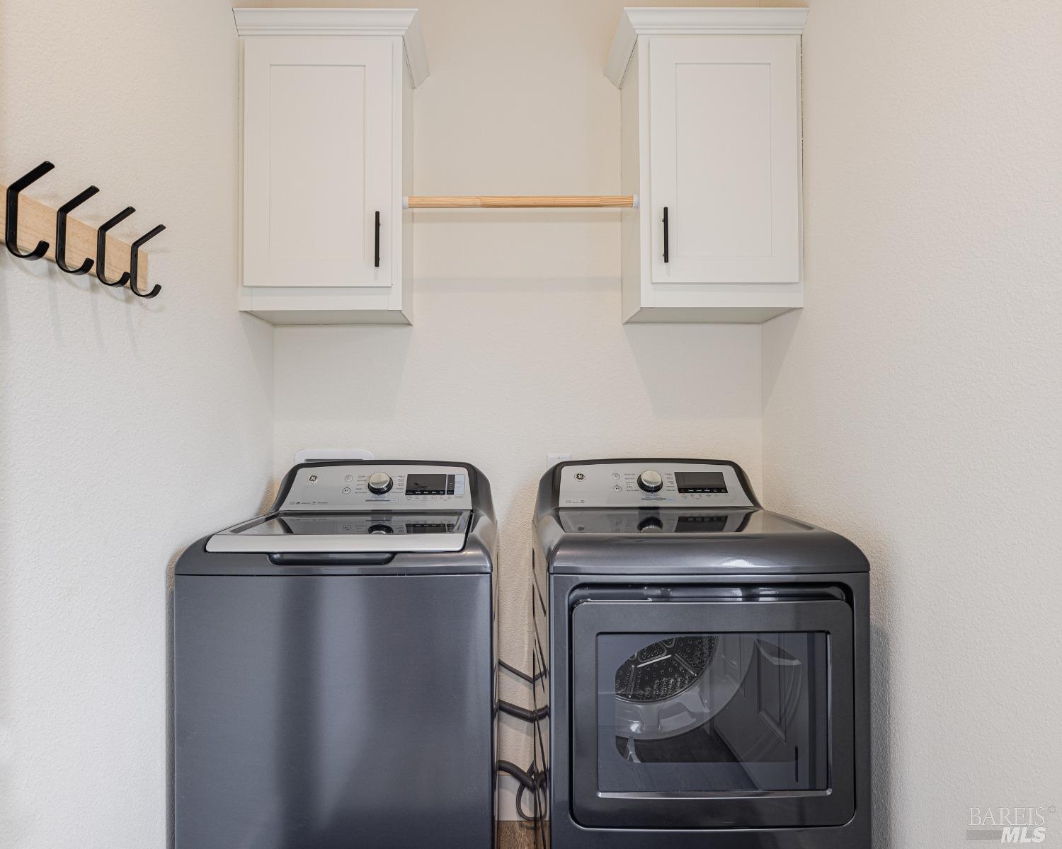 Detail Gallery Image 22 of 33 For 391 King Rd, Petaluma,  CA 94952 - 3 Beds | 2 Baths