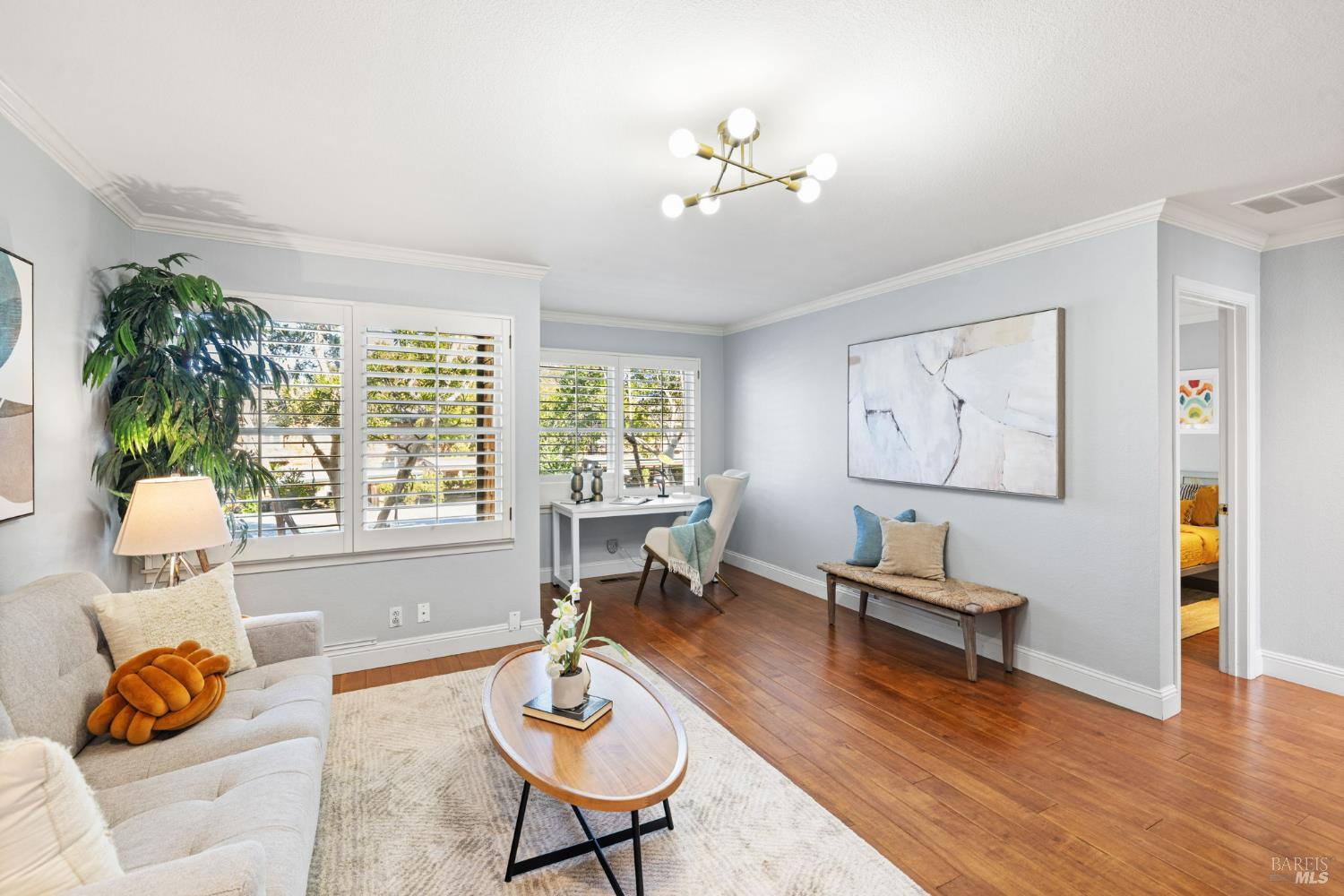 Detail Gallery Image 20 of 49 For 607 Centre Ct, Alameda,  CA 94502 - 2 Beds | 2/1 Baths