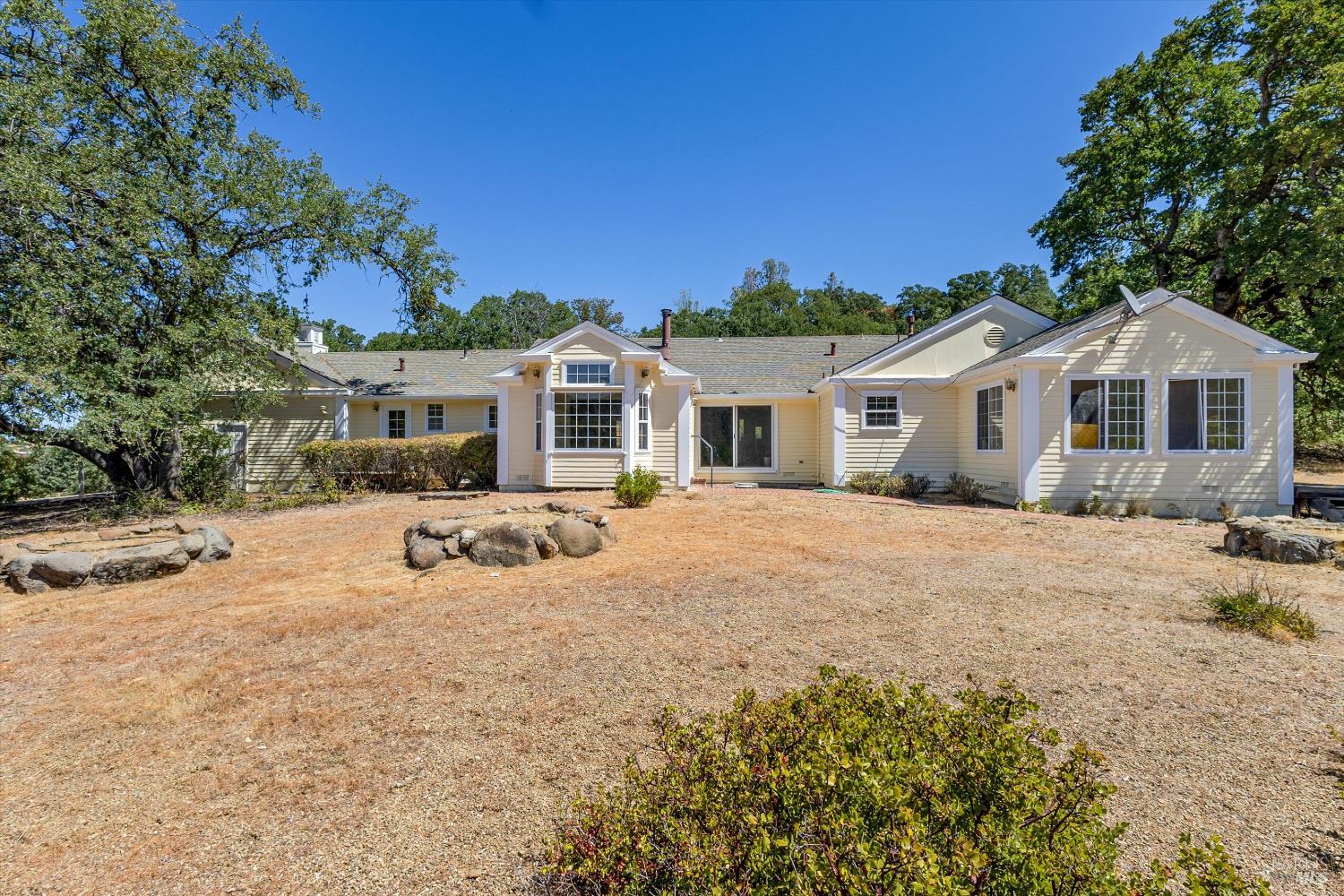 Detail Gallery Image 8 of 41 For 9820 Kelsey Creek Dr, Kelseyville,  CA 95451 - 4 Beds | 3 Baths