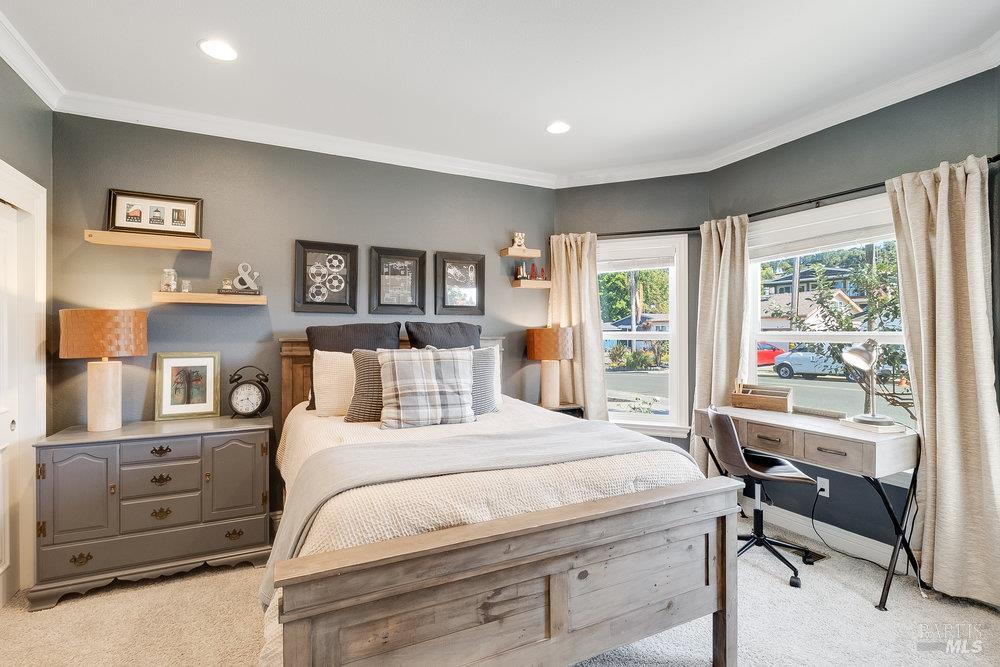 Detail Gallery Image 9 of 99 For 144 W N St, Benicia,  CA 94510 - 6 Beds | 4 Baths