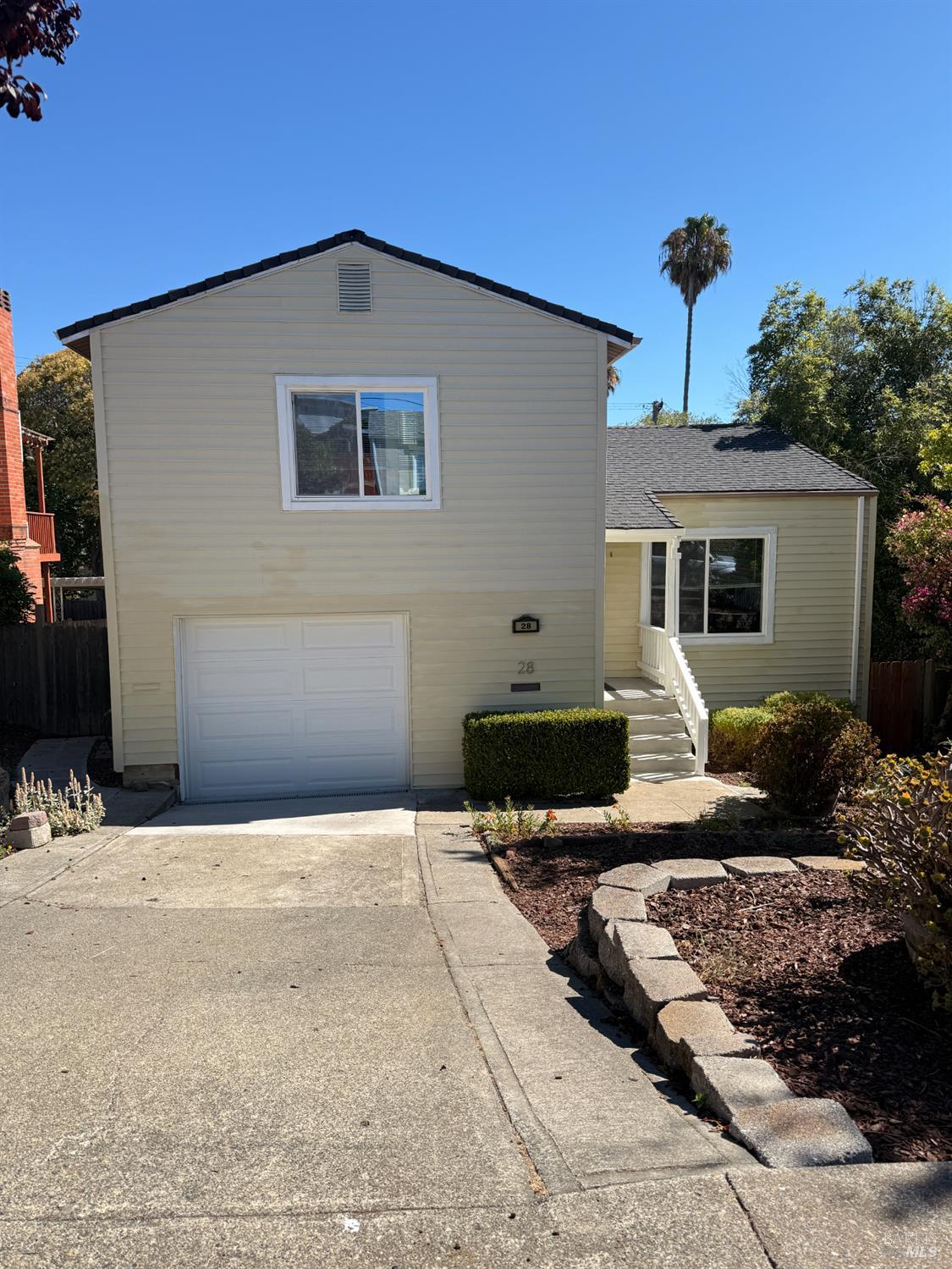 Detail Gallery Image 1 of 40 For 28 D St, Vallejo,  CA 94590 - 2 Beds | 1 Baths