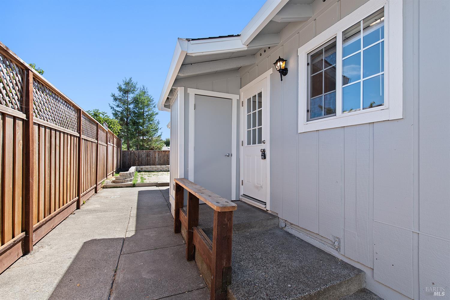 Detail Gallery Image 17 of 22 For 9701 Orion Dr, Windsor,  CA 95492 - 4 Beds | 1/1 Baths