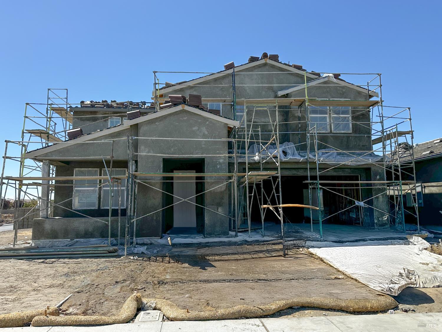 Detail Gallery Image 2 of 33 For 701 Castle St, Oakley,  CA 94561 - 5 Beds | 4/1 Baths