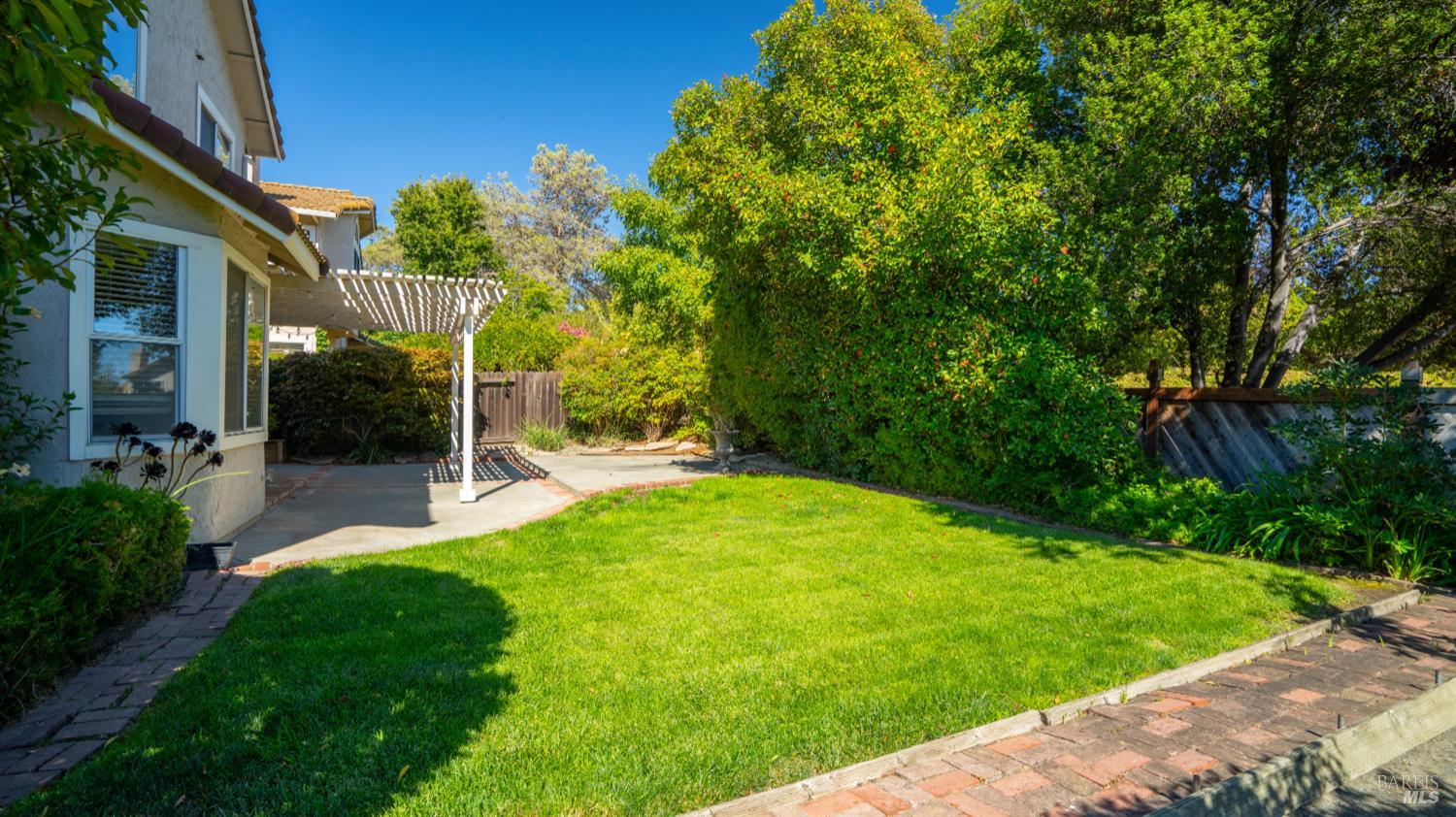 Detail Gallery Image 42 of 47 For 2474 Bay Hill Cir, Fairfield,  CA 94534 - 4 Beds | 2/1 Baths