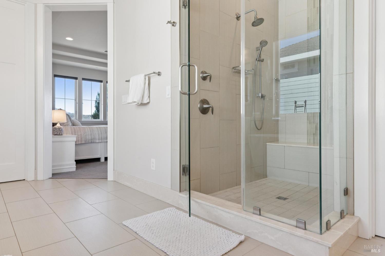 Detail Gallery Image 40 of 63 For 5980 Vista Rdgs, Santa Rosa,  CA 95409 - 5 Beds | 5 Baths