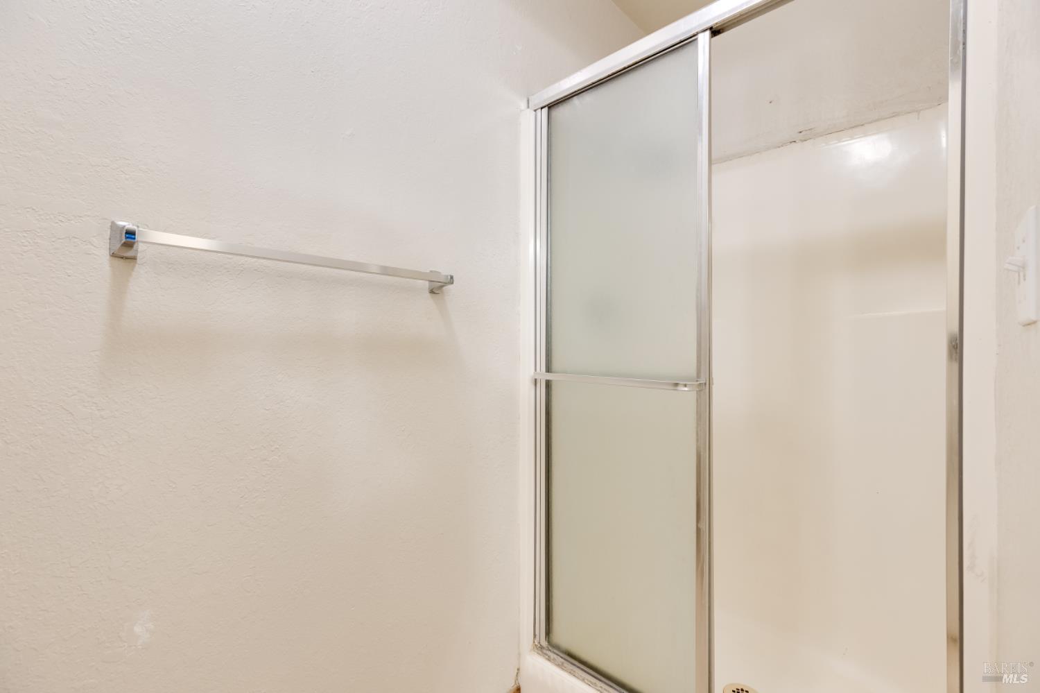 Detail Gallery Image 29 of 40 For 1517 London Cir, Benicia,  CA 94510 - 2 Beds | 2 Baths