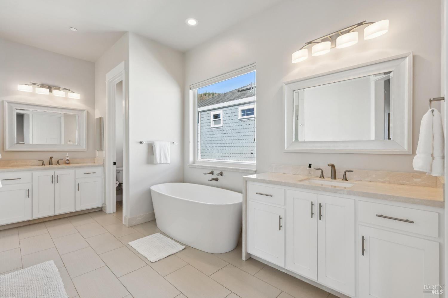 Detail Gallery Image 37 of 63 For 5980 Vista Rdgs, Santa Rosa,  CA 95409 - 5 Beds | 5 Baths