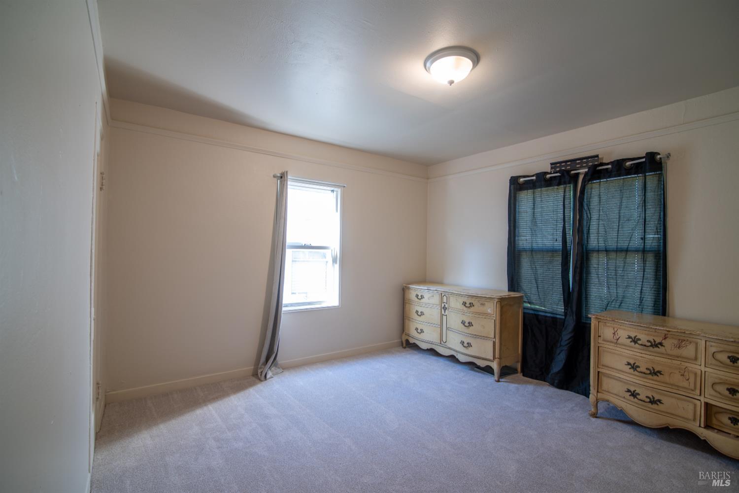 Detail Gallery Image 30 of 54 For 717 Brown St, Santa Rosa,  CA 95404 - 3 Beds | 2 Baths