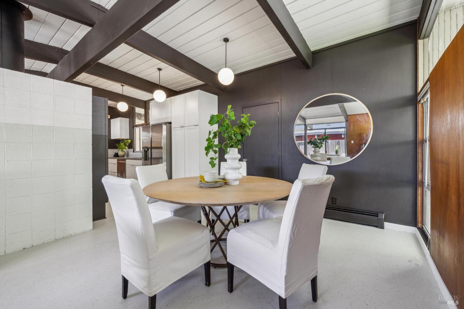 Detail Gallery Image 20 of 44 For 659 Las Colindas Rd, San Rafael,  CA 94903 - 4 Beds | 2 Baths