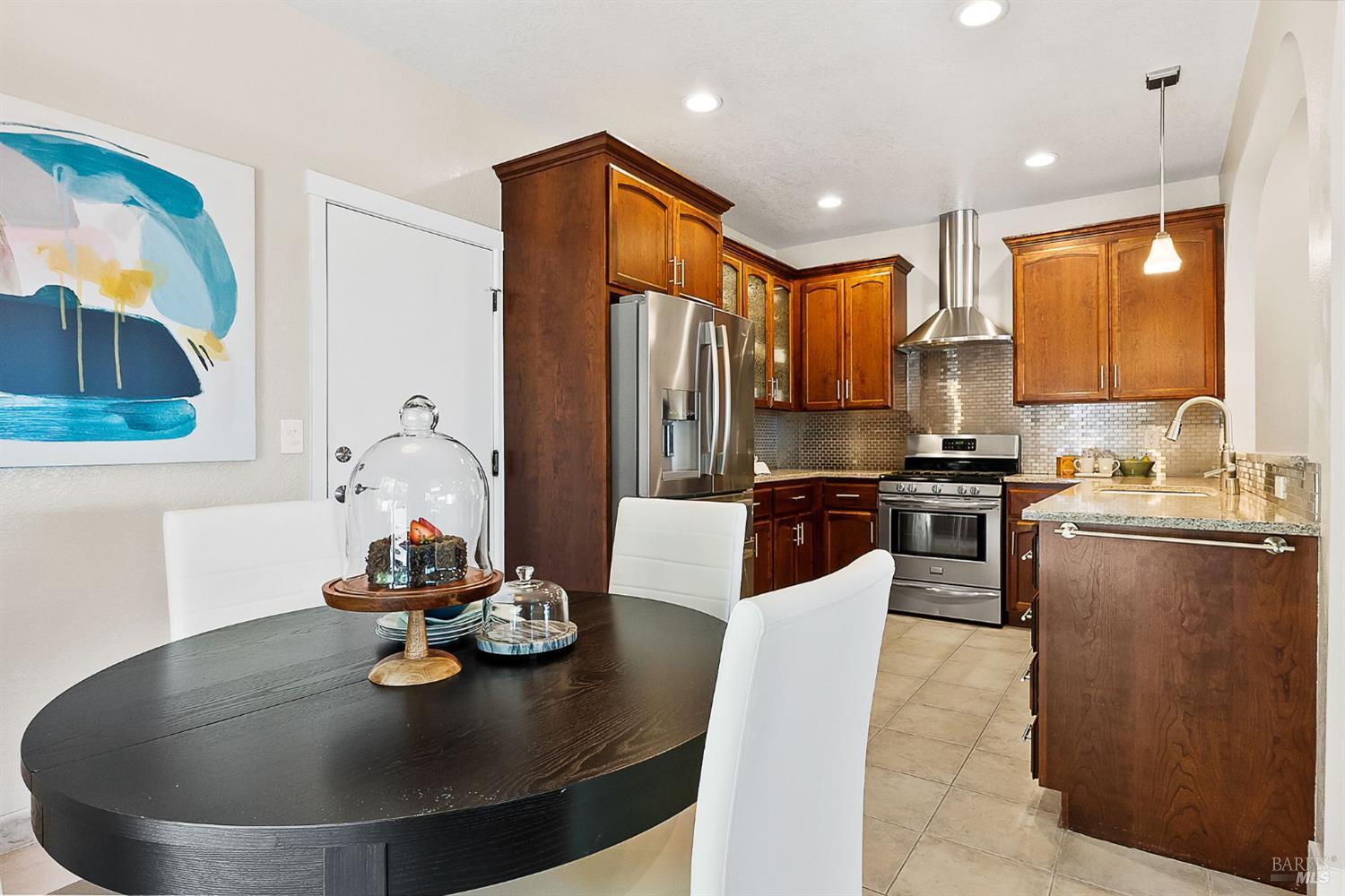 Detail Gallery Image 14 of 48 For 837 Clifton Ct, Benicia,  CA 94510 - 3 Beds | 2 Baths