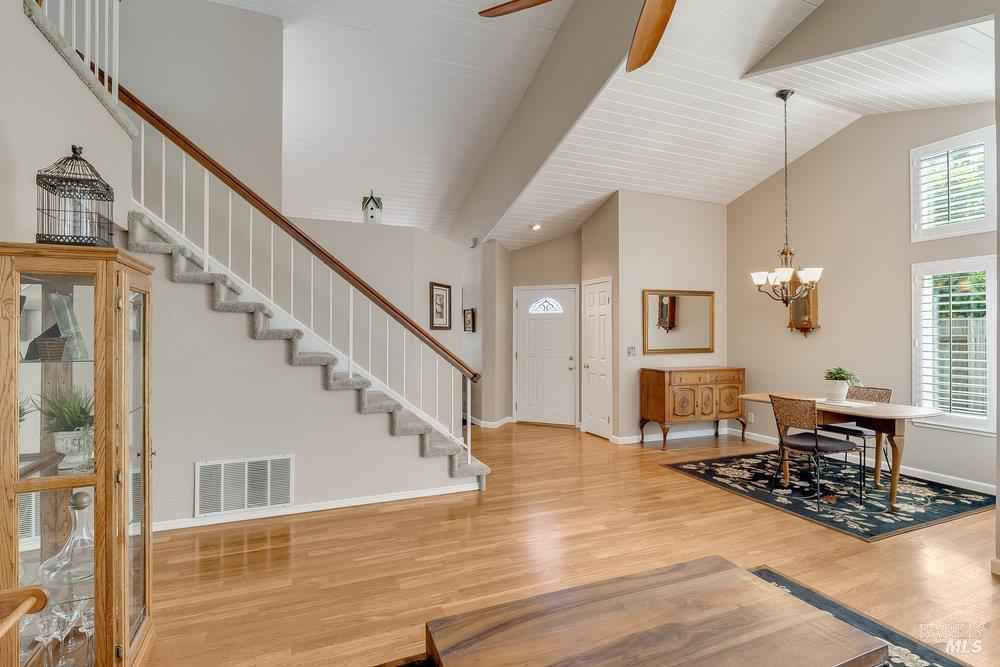 Detail Gallery Image 13 of 59 For 509 Solano Dr, Benicia,  CA 94510 - 3 Beds | 2 Baths
