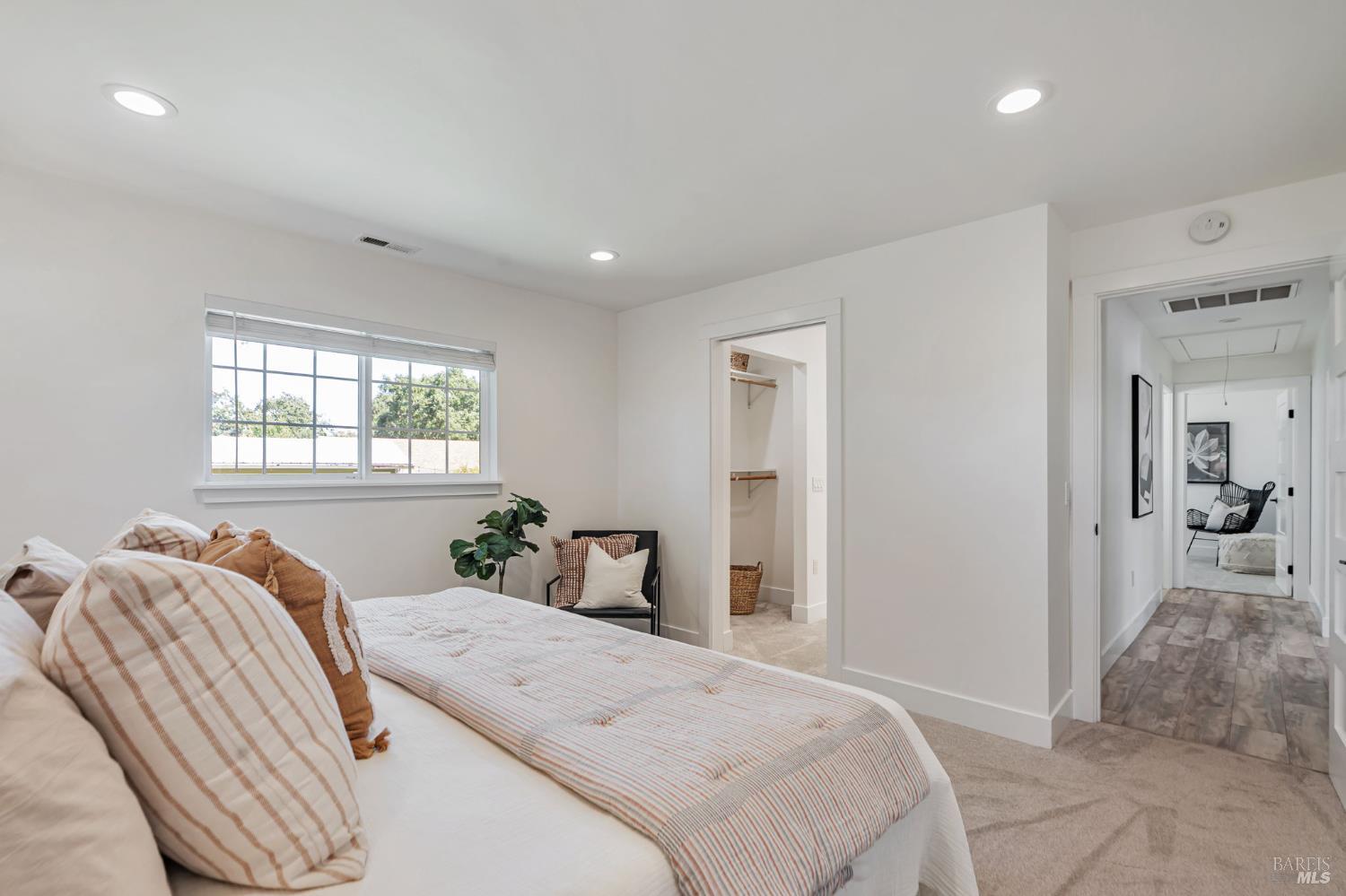 Detail Gallery Image 6 of 35 For 9603 Graton Rd, Graton,  CA 95444 - 2 Beds | 2 Baths