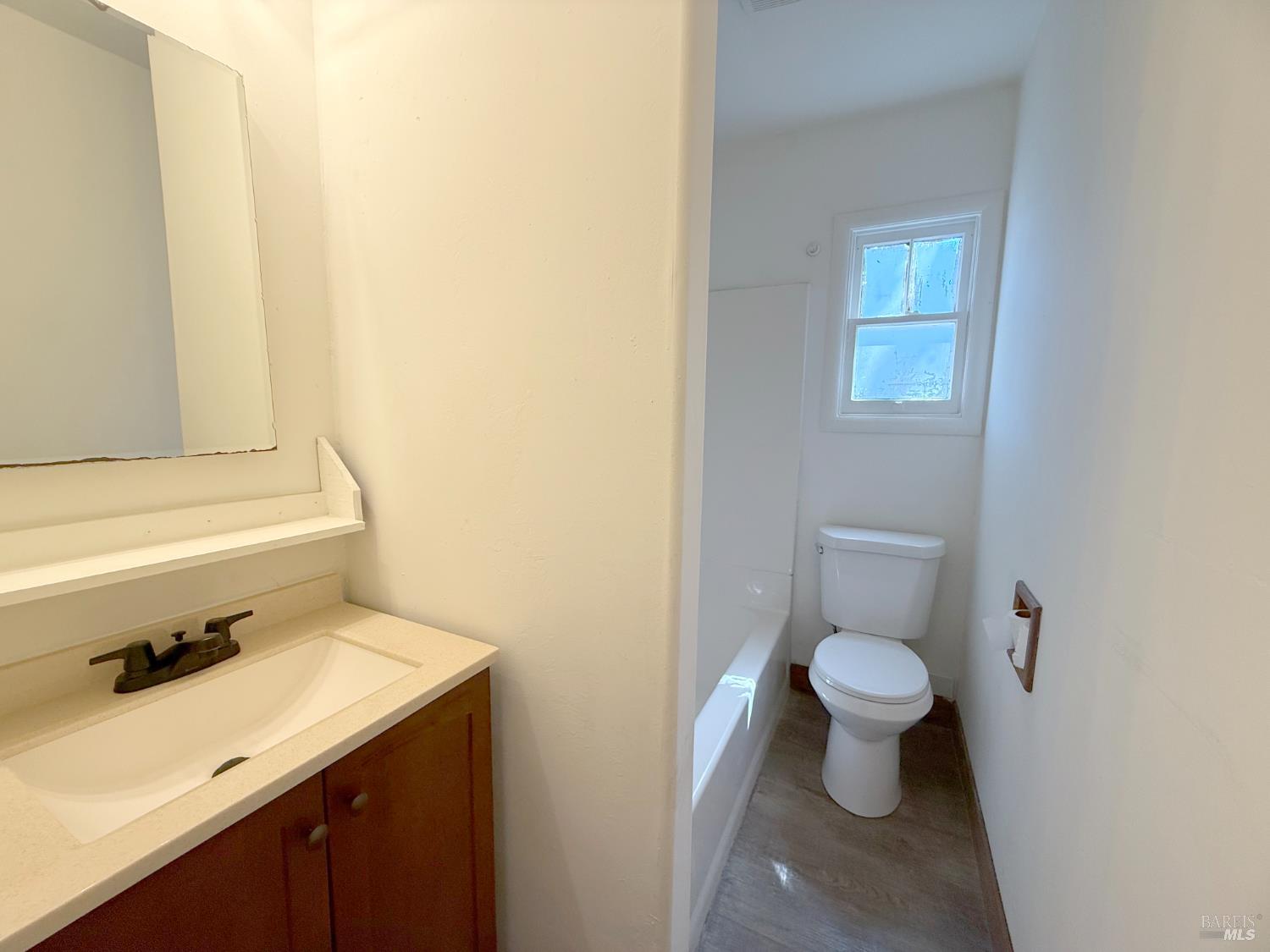 Detail Gallery Image 12 of 20 For 420 Della Ave, Willits,  CA 95490 - 2 Beds | 1 Baths