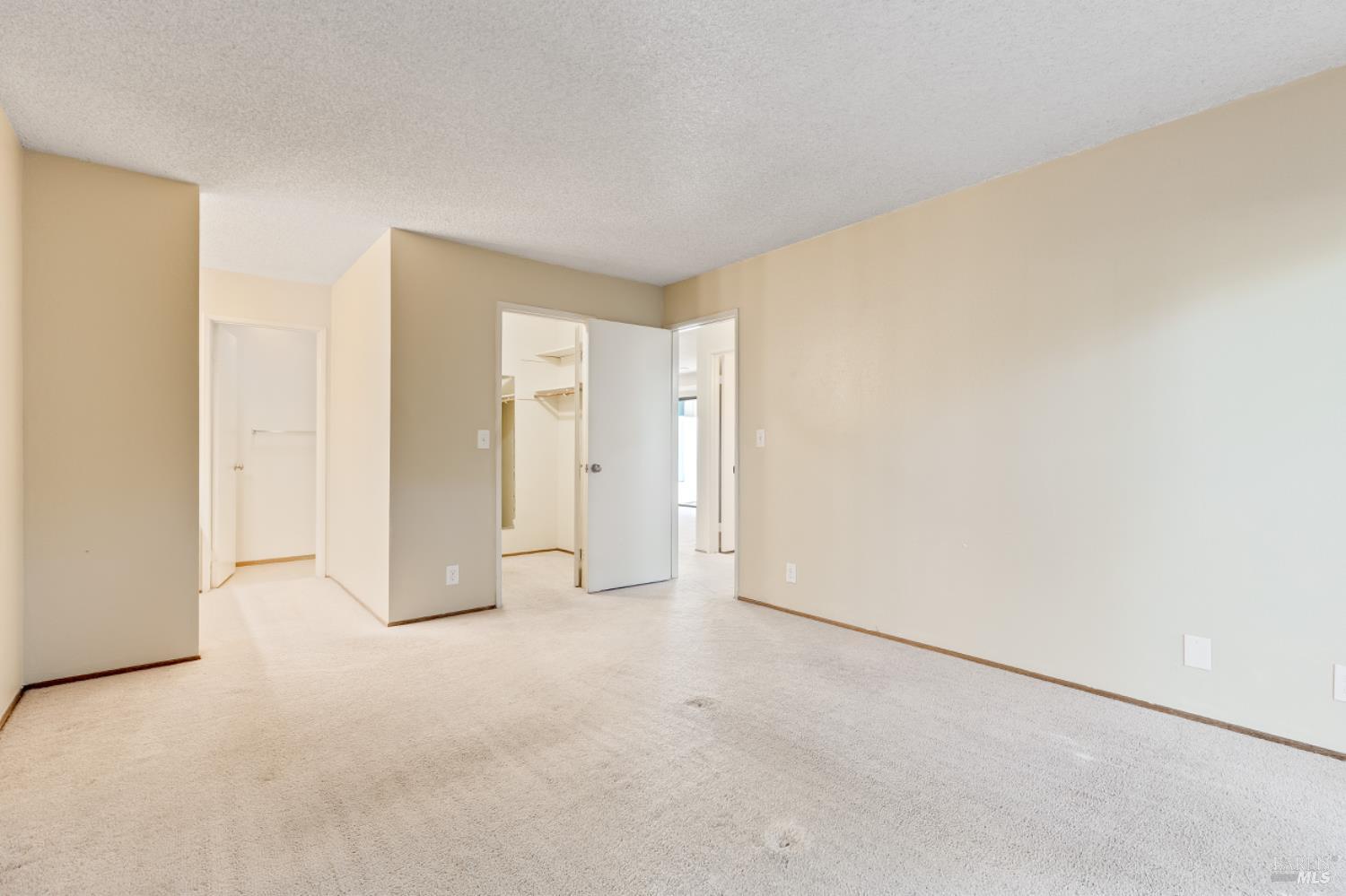 Detail Gallery Image 23 of 40 For 1517 London Cir, Benicia,  CA 94510 - 2 Beds | 2 Baths