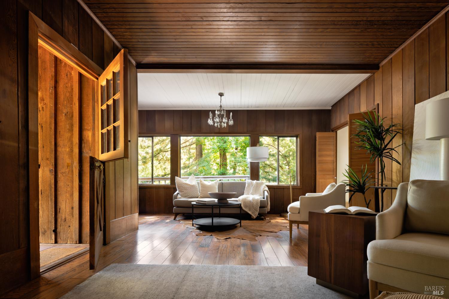 Detail Gallery Image 2 of 23 For 6 Wainwright Pl, Mill Valley,  CA 94941 - 3 Beds | 1/1 Baths