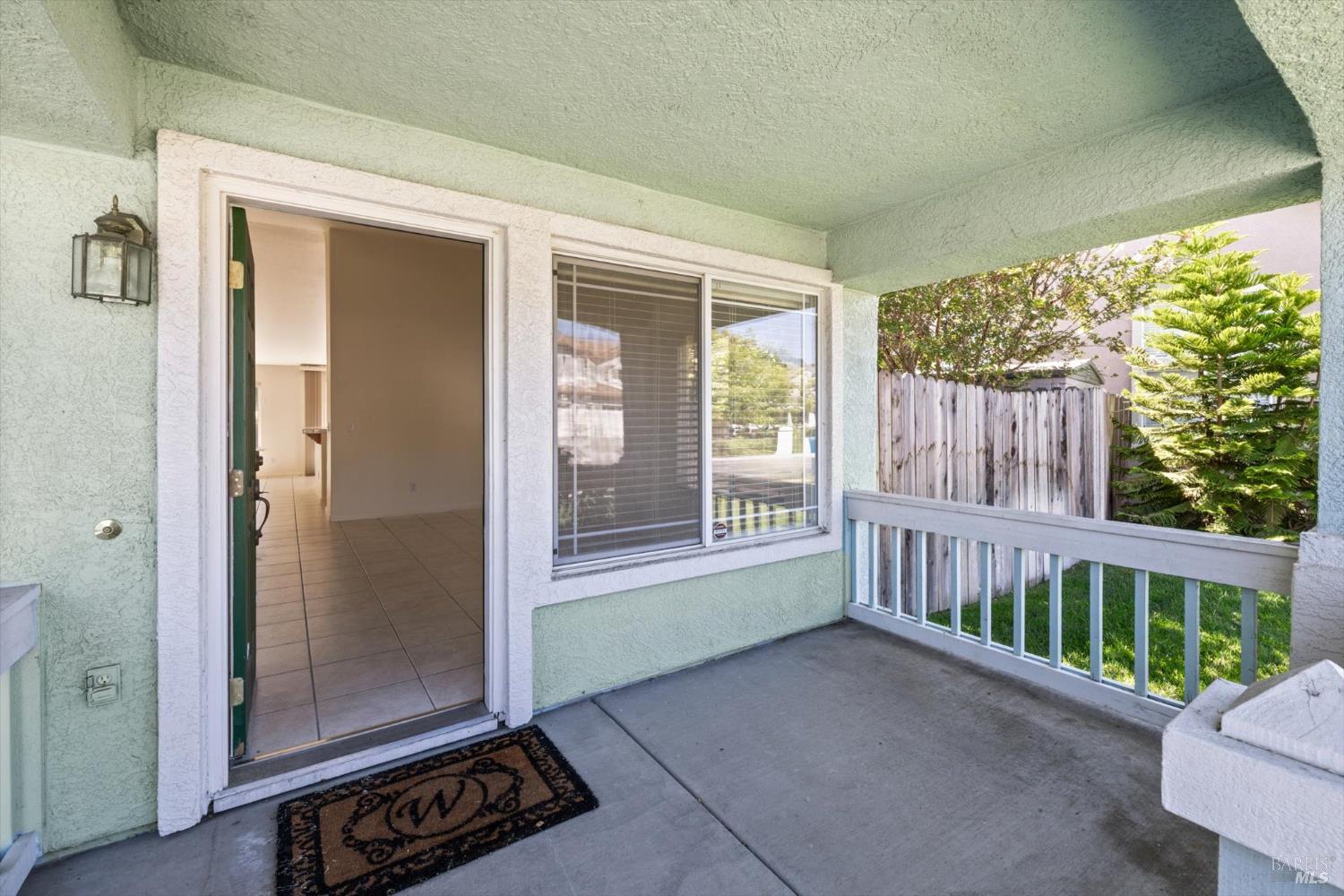 Detail Gallery Image 6 of 40 For 3283 Lagunita Cir, Fairfield,  CA 94533 - 4 Beds | 2 Baths