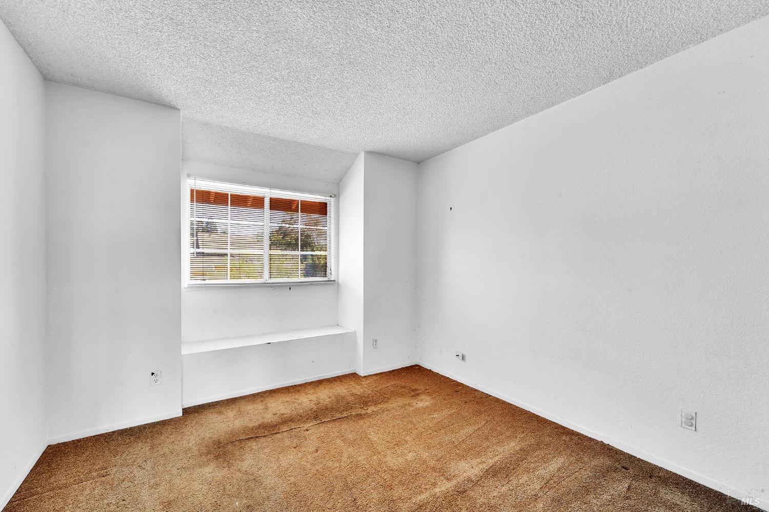 Detail Gallery Image 37 of 46 For 453 Knight Cir, Vallejo,  CA 94591 - 3 Beds | 2/1 Baths