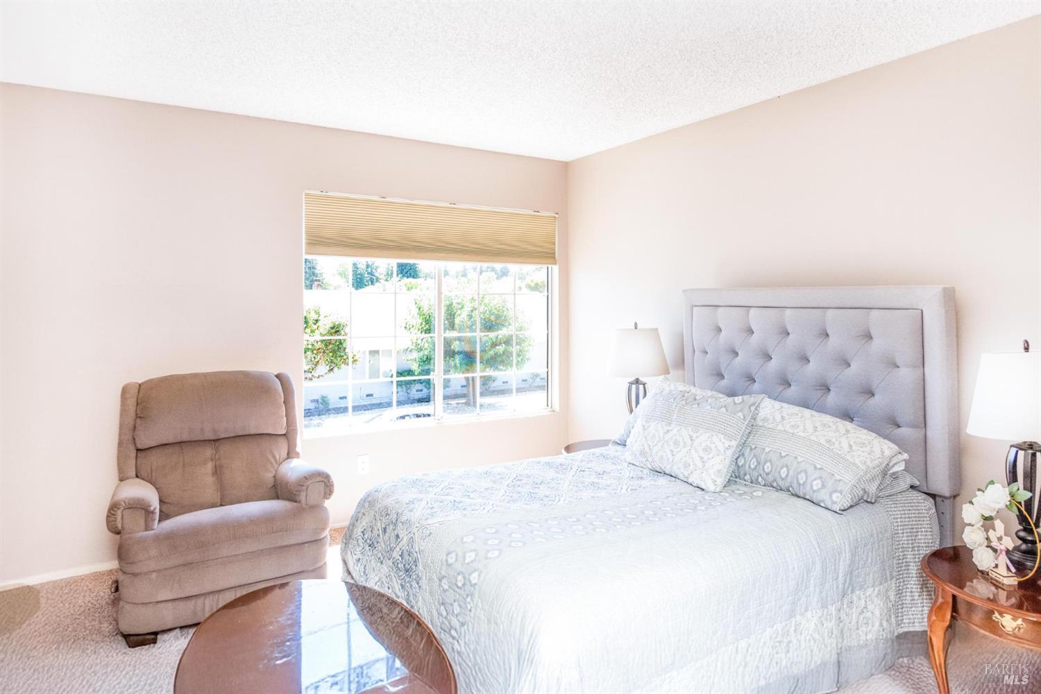 Detail Gallery Image 26 of 32 For 936 Edith Ct, Rohnert Park,  CA 94928 - 6 Beds | 2/1 Baths