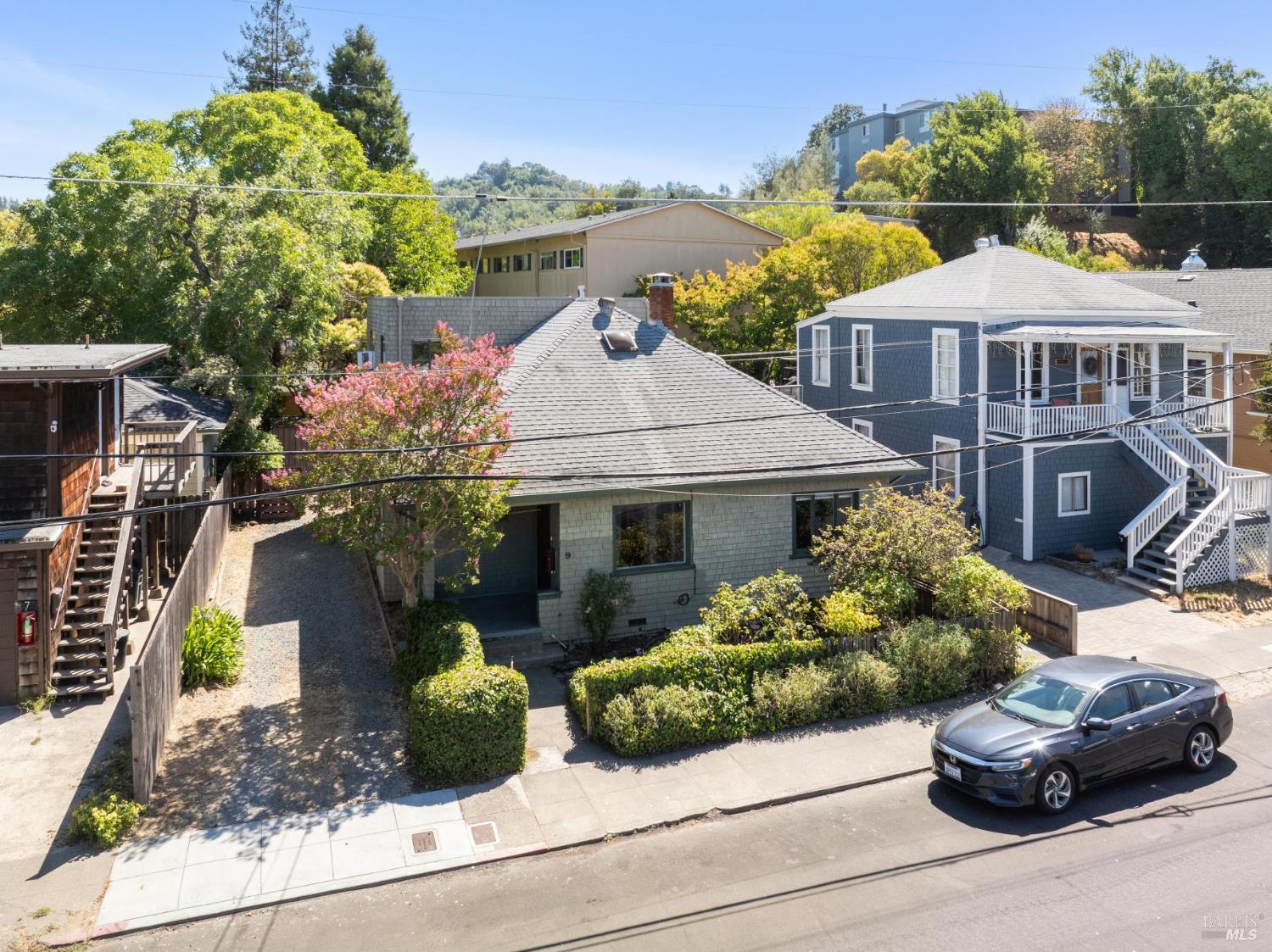 Detail Gallery Image 37 of 42 For 9 Frances St, San Rafael,  CA 94901 - 3 Beds | 2 Baths