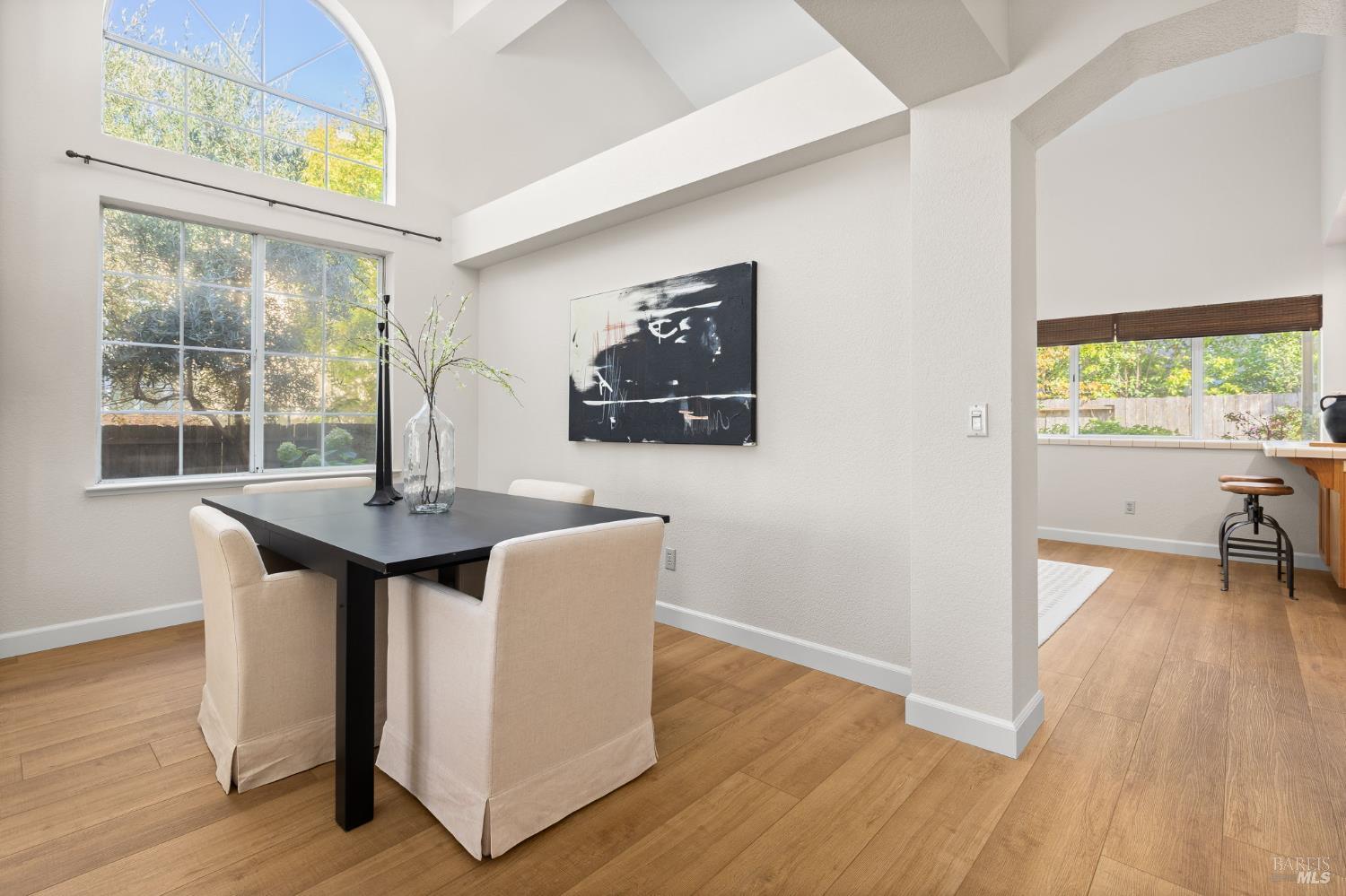 Detail Gallery Image 6 of 33 For 2579 Harvest Ln, Napa,  CA 94558 - 4 Beds | 3 Baths