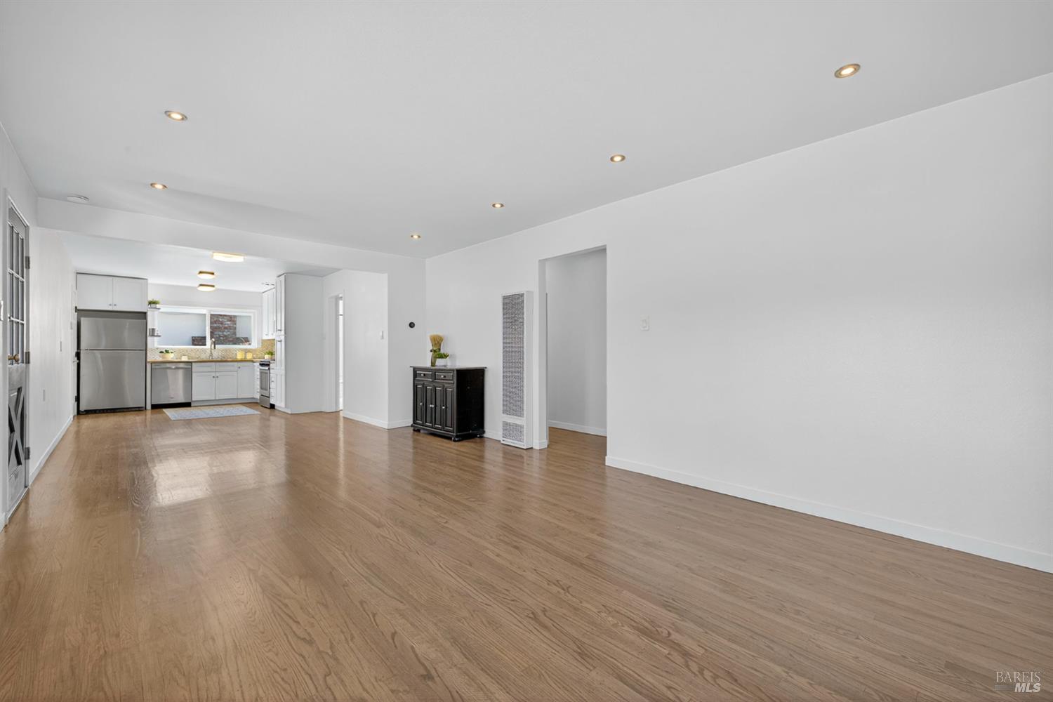 Detail Gallery Image 11 of 34 For 3541 Palomar Way, Napa,  CA 94558 - 3 Beds | 2 Baths