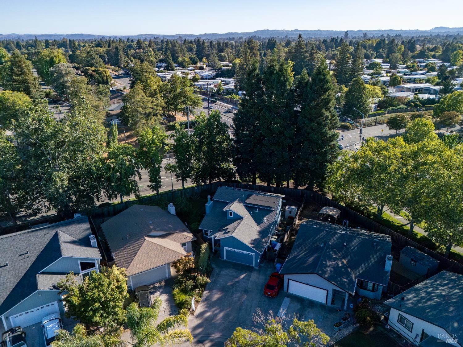 Detail Gallery Image 28 of 37 For 2484 College Park Cir, Santa Rosa,  CA 95401 - 3 Beds | 2 Baths