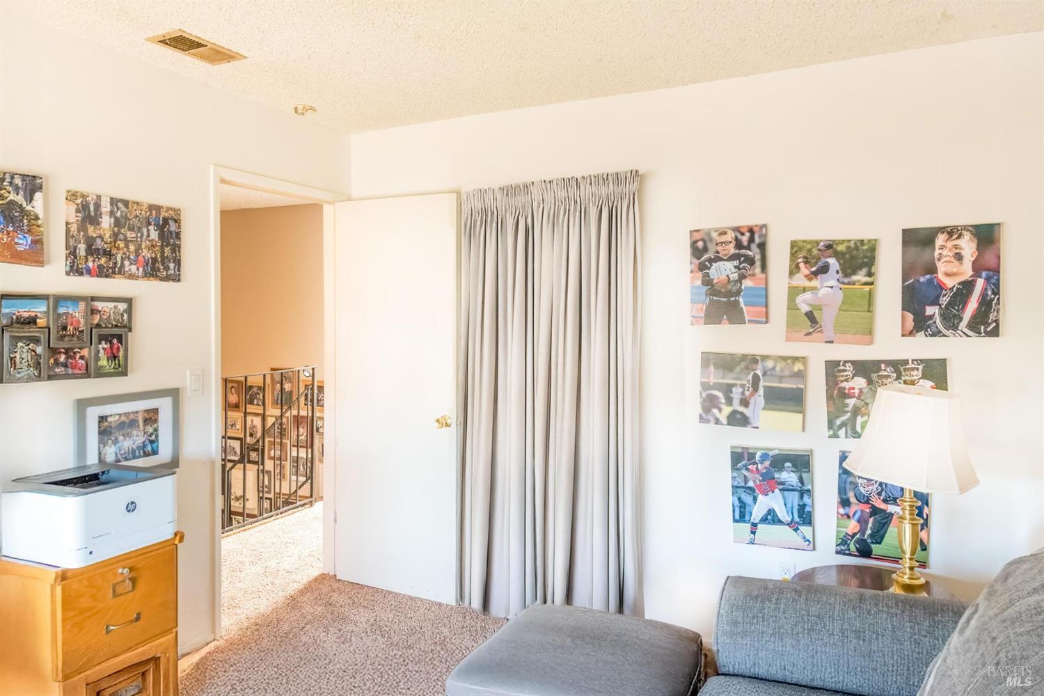 Detail Gallery Image 20 of 32 For 936 Edith Ct, Rohnert Park,  CA 94928 - 6 Beds | 2/1 Baths