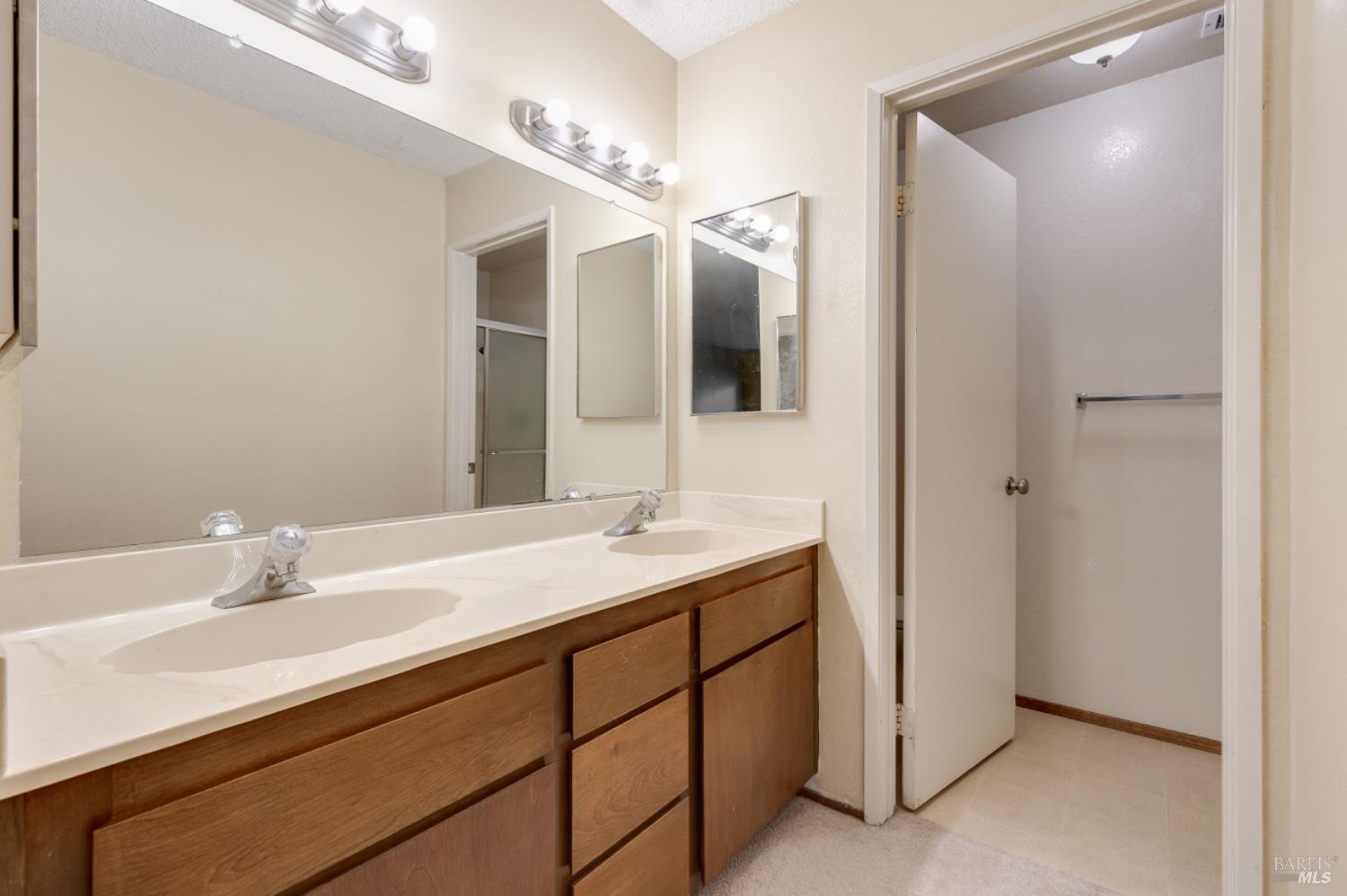 Detail Gallery Image 28 of 40 For 1517 London Cir, Benicia,  CA 94510 - 2 Beds | 2 Baths
