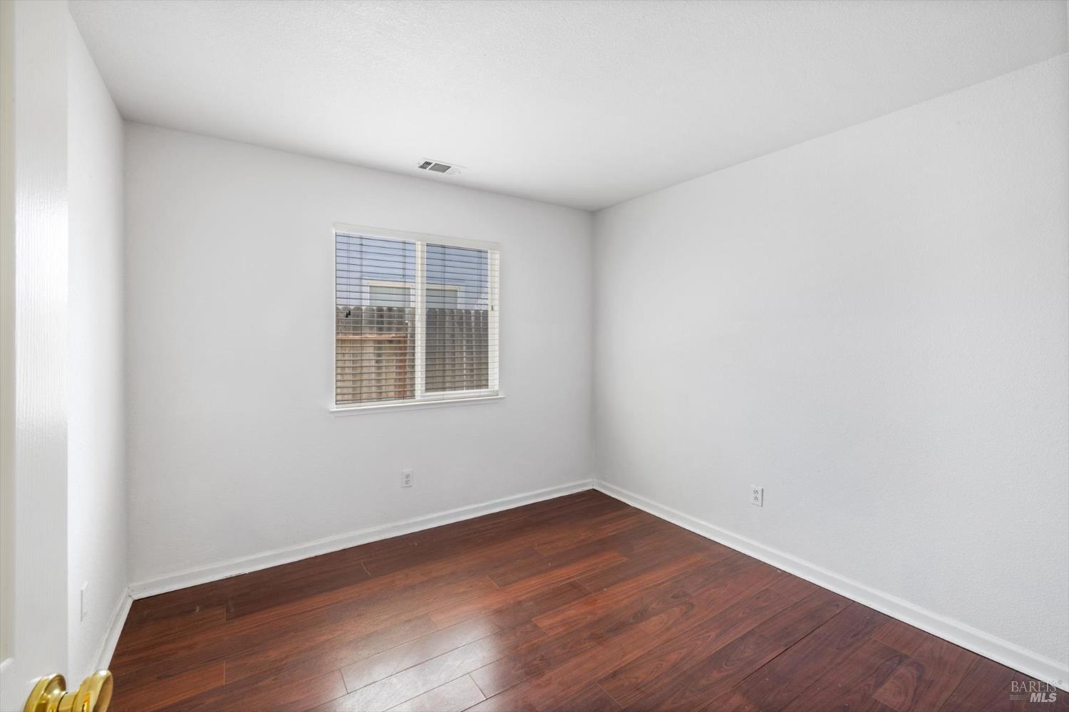 Detail Gallery Image 30 of 40 For 3283 Lagunita Cir, Fairfield,  CA 94533 - 4 Beds | 2 Baths