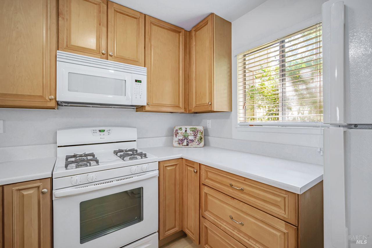 Detail Gallery Image 9 of 40 For 7767 Camino Colegio Dr, Rohnert Park,  CA 94928 - 1 Beds | 1 Baths