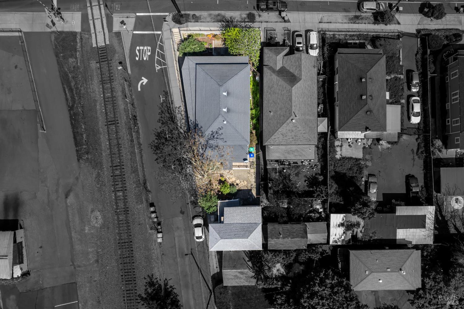 Detail Gallery Image 12 of 24 For 747 3rd St a + B,  Napa,  CA 94559 - 6 Beds | 3 Baths