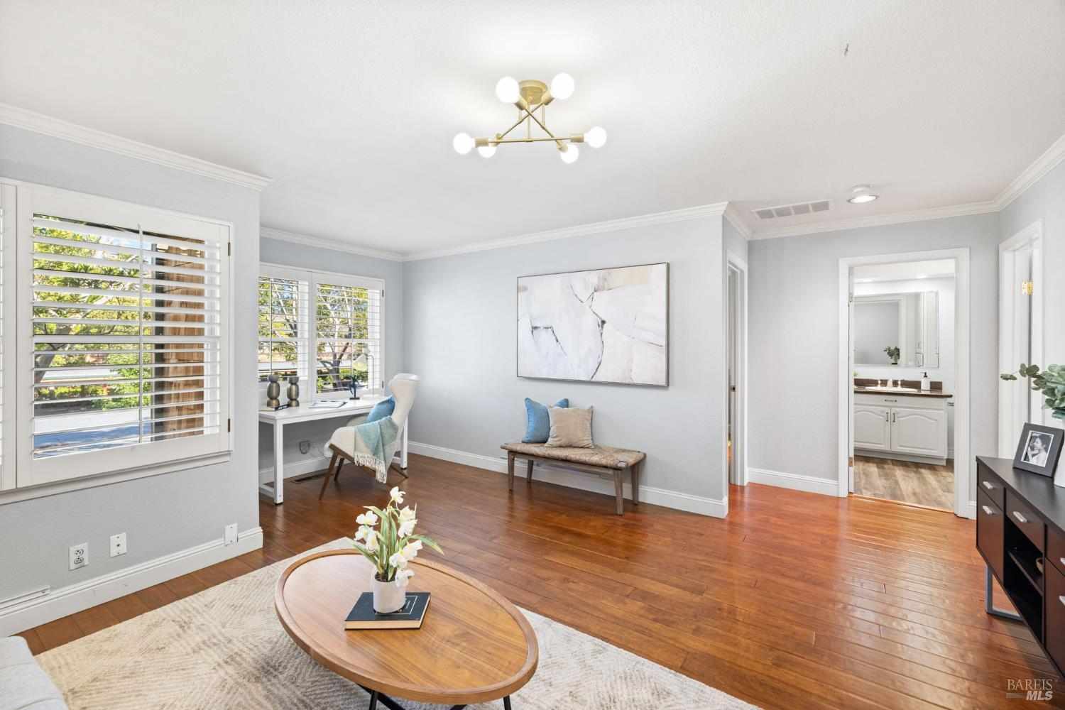 Detail Gallery Image 26 of 49 For 607 Centre Ct, Alameda,  CA 94502 - 2 Beds | 2/1 Baths