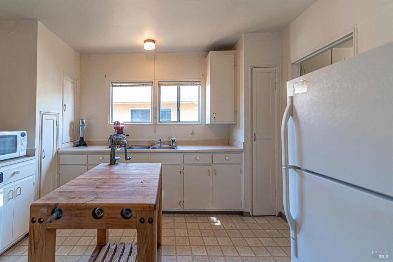 Detail Gallery Image 18 of 54 For 717 Brown St, Santa Rosa,  CA 95404 - 3 Beds | 2 Baths