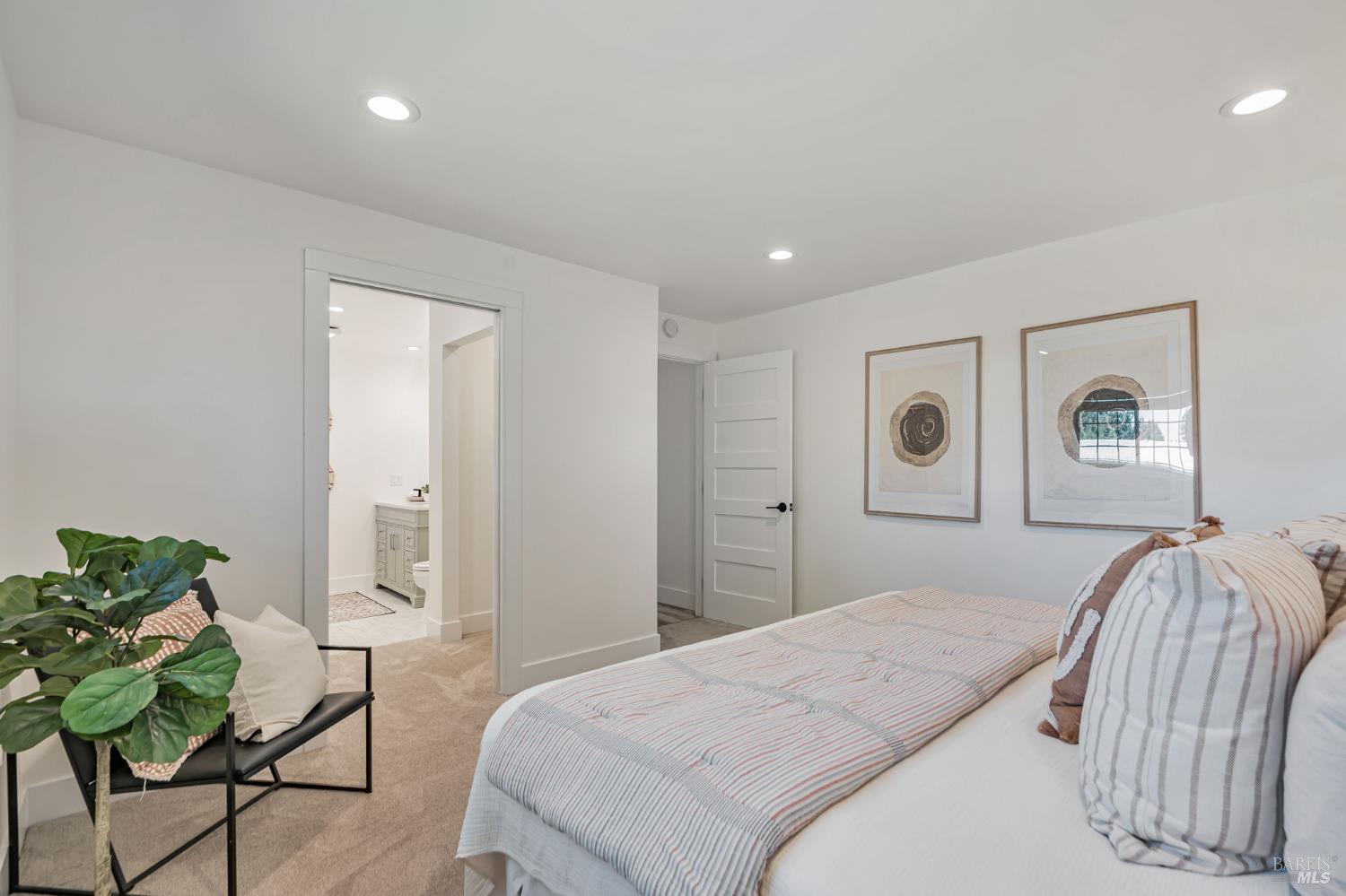 Detail Gallery Image 7 of 35 For 9603 Graton Rd, Graton,  CA 95444 - 2 Beds | 2 Baths
