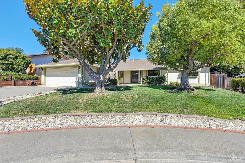 Detail Gallery Image 1 of 1 For 2170 Pomona Pl, Fairfield,  CA 94534 - 3 Beds | 2 Baths