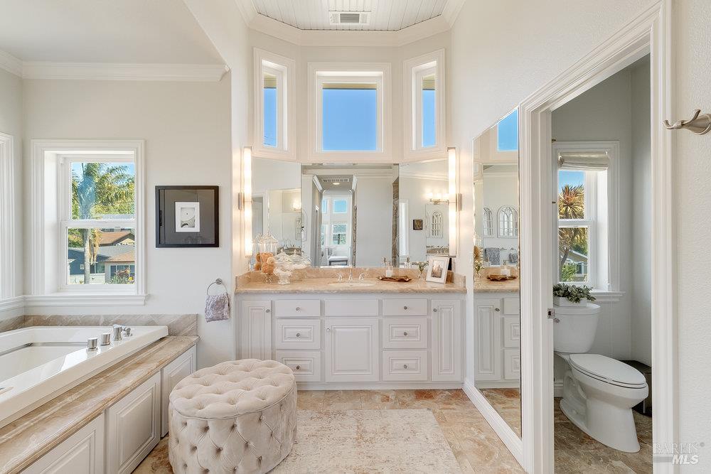 Detail Gallery Image 84 of 99 For 144 W N St, Benicia,  CA 94510 - 6 Beds | 4 Baths