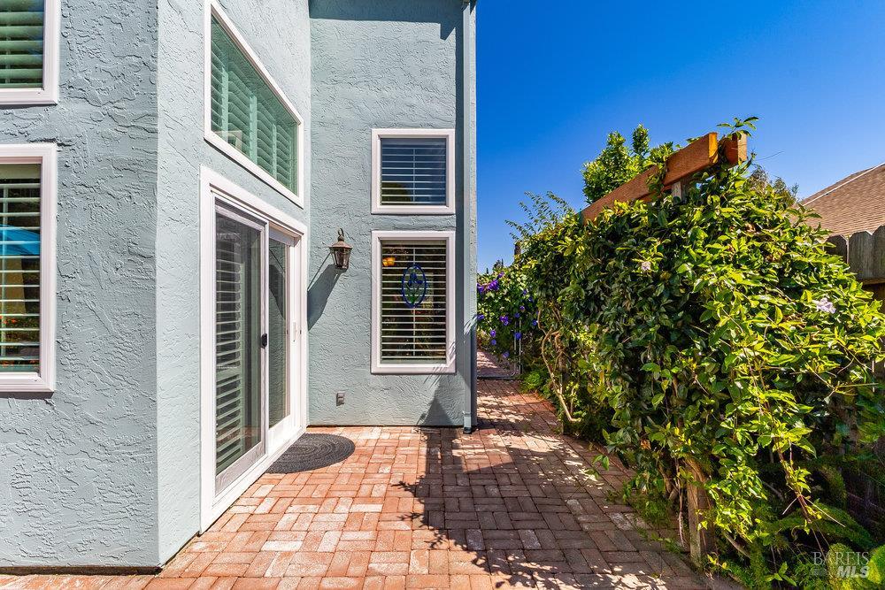 Detail Gallery Image 49 of 59 For 509 Solano Dr, Benicia,  CA 94510 - 3 Beds | 2 Baths