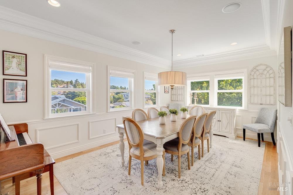 Detail Gallery Image 53 of 99 For 144 W N St, Benicia,  CA 94510 - 6 Beds | 4 Baths