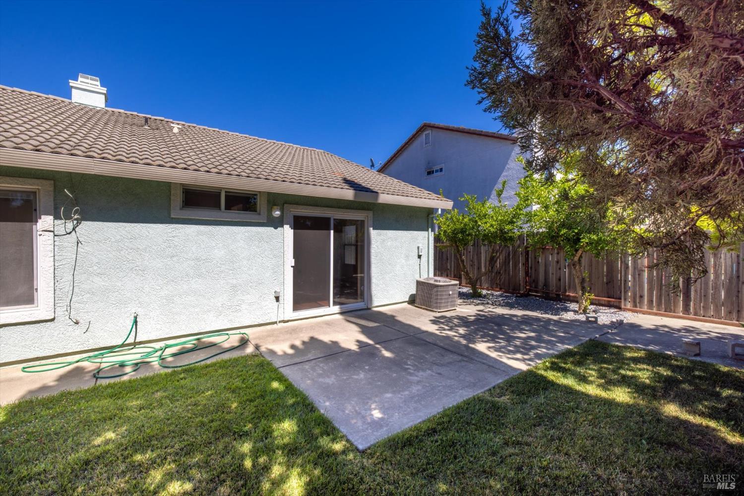Detail Gallery Image 33 of 40 For 3283 Lagunita Cir, Fairfield,  CA 94533 - 4 Beds | 2 Baths