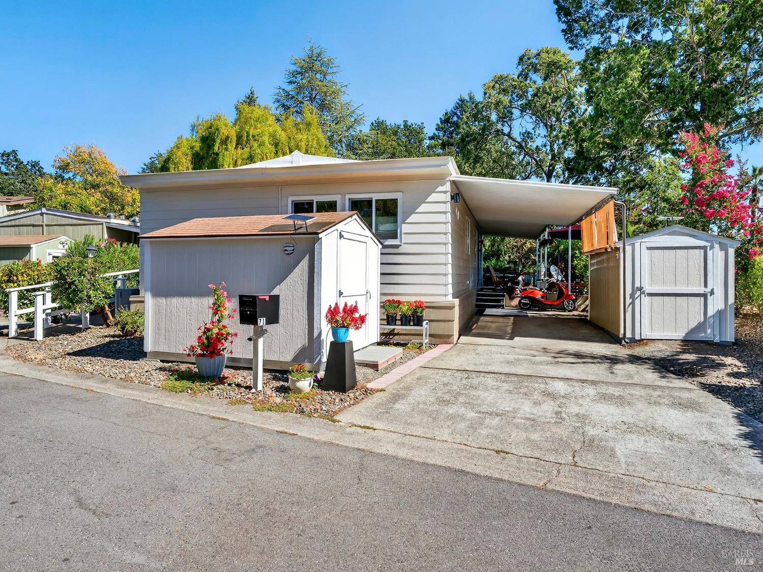 Detail Gallery Image 26 of 32 For 71 Oakcreek Ct, Santa Rosa,  CA 95409 - 2 Beds | 2 Baths