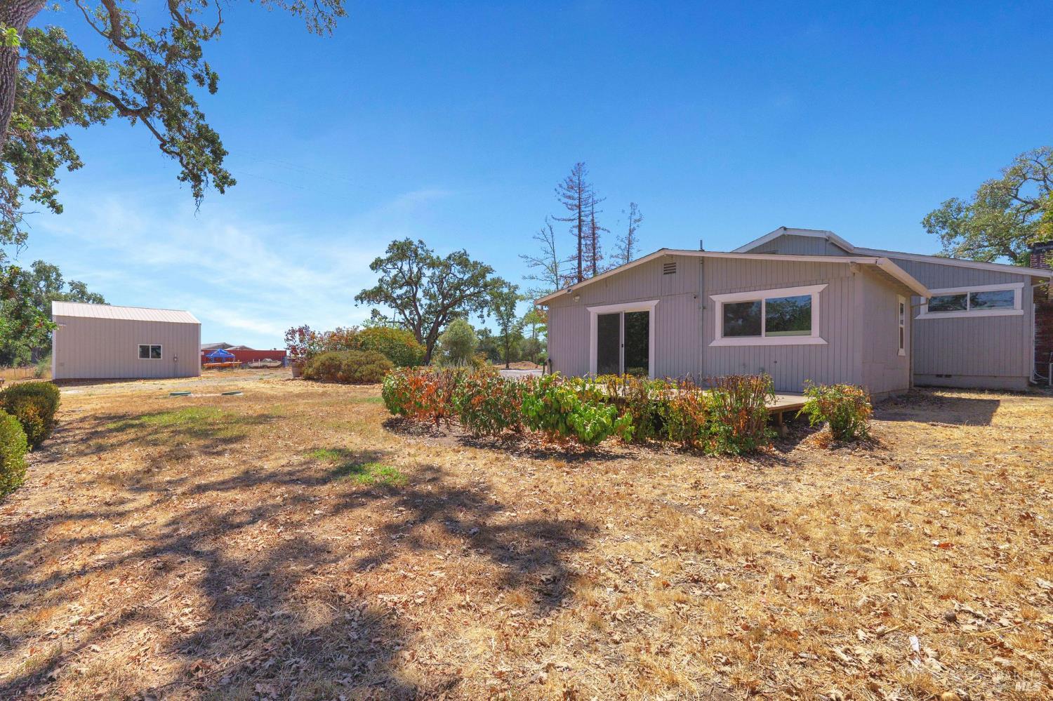 Detail Gallery Image 7 of 40 For 1120 Soda Canyon Rd, Napa,  CA 94558 - 5 Beds | 3 Baths