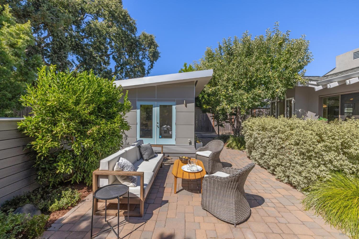 Detail Gallery Image 68 of 80 For 69 Broadmoor Ave, San Anselmo,  CA 94960 - 5 Beds | 3 Baths