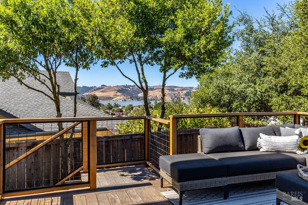 Detail Gallery Image 33 of 99 For 144 W N St, Benicia,  CA 94510 - 6 Beds | 4 Baths