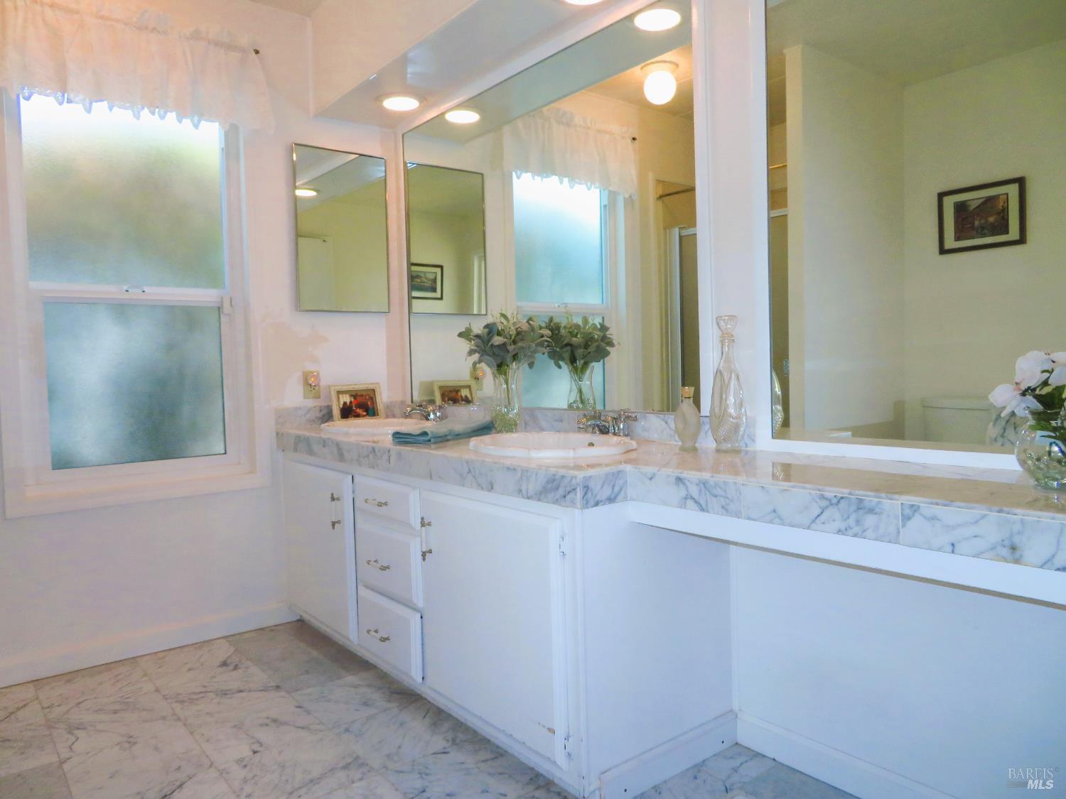 Detail Gallery Image 14 of 21 For 1945 Piner Rd 105, Santa Rosa,  CA 95403 - 2 Beds | 2 Baths