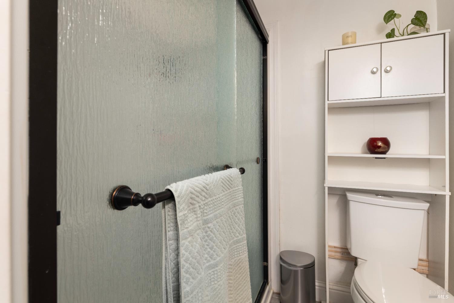 Detail Gallery Image 31 of 47 For 1720 E State Highway 20 Hwy, Upper Lake,  CA 95485 - 3 Beds | 1 Baths
