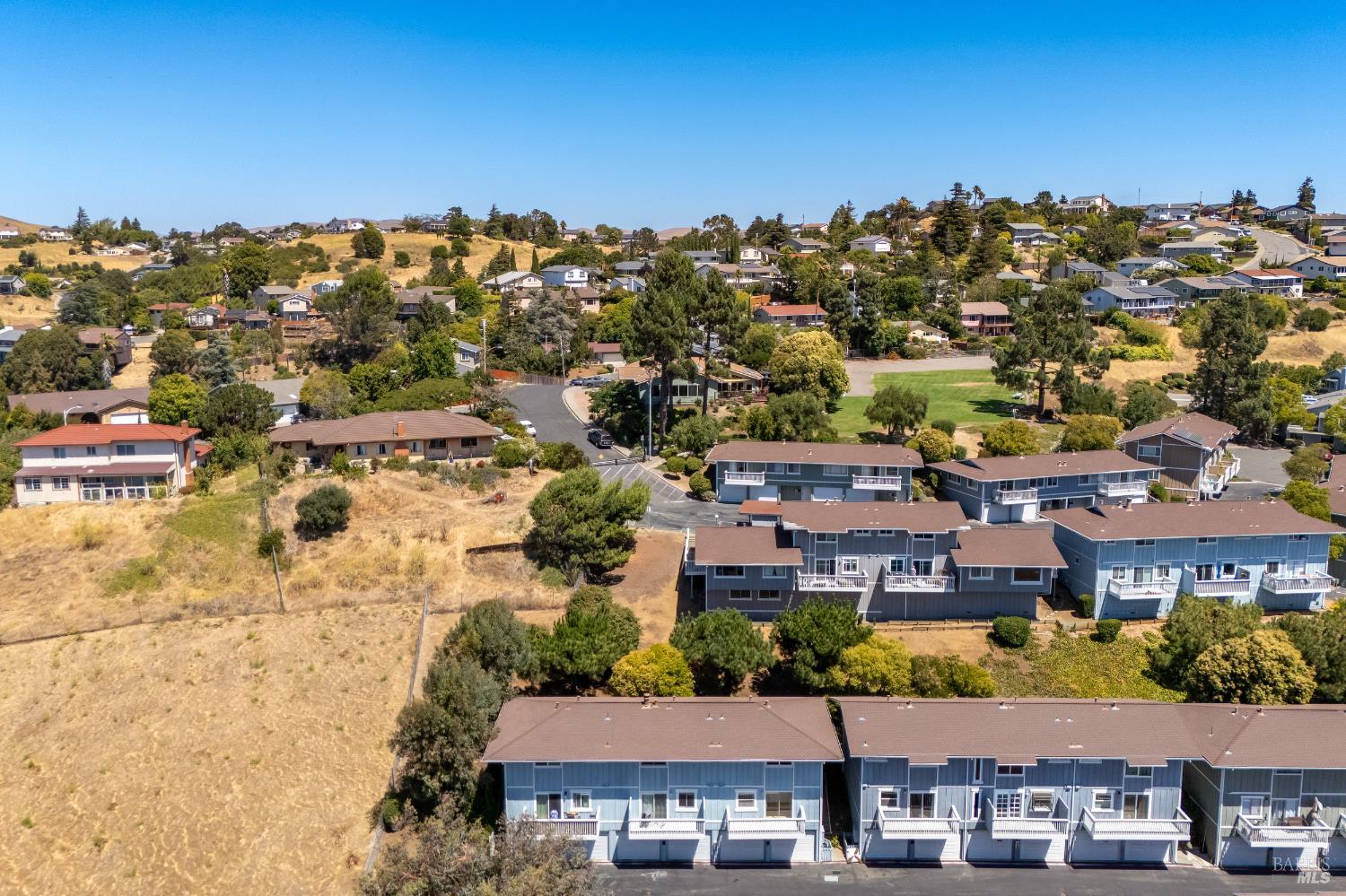 Detail Gallery Image 53 of 62 For 117 Sunset Cir #34,  Benicia,  CA 94510 - 3 Beds | 1/1 Baths