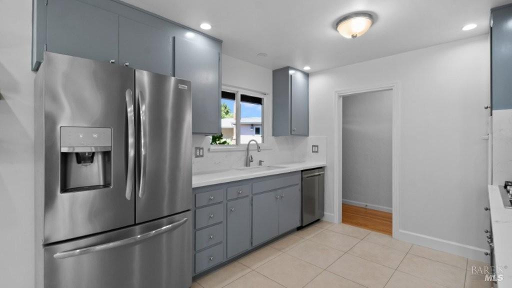 Detail Gallery Image 10 of 33 For 85 Clausing Ct, Novato,  CA 94945 - 3 Beds | 2 Baths